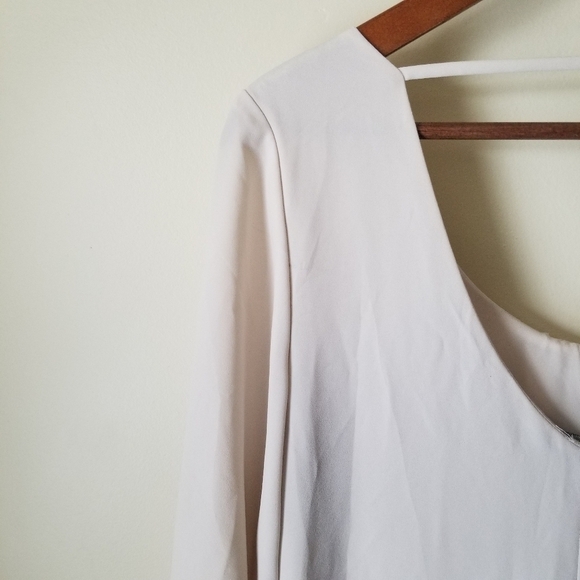 Astr Boho Mini Dress Scoop Neck Open Back In Cream Size Small EUC - Picture 5 of 13